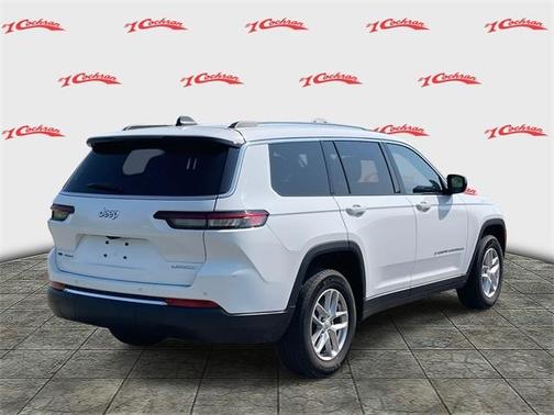 2022 Jeep Grand Cherokee L Laredo