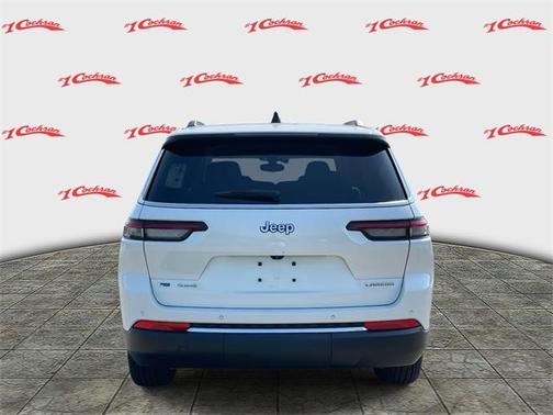 2022 Jeep Grand Cherokee L Laredo