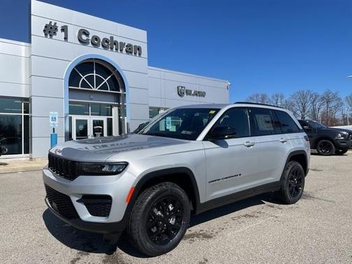 2025 Jeep Grand Cherokee Laredo