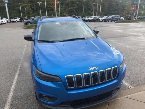 2022 Jeep Cherokee Latitude Lux