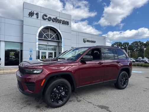 2025 Jeep Grand Cherokee Laredo