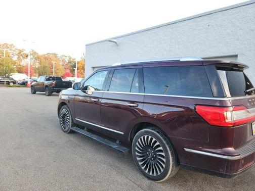 2018 Lincoln Navigator Black Label