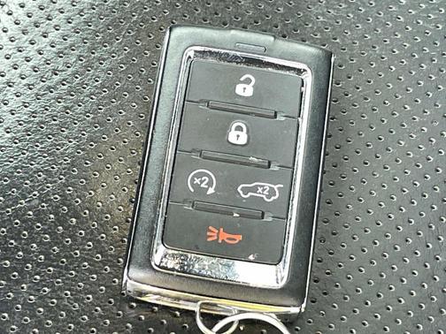 Bright White Clearcoat 2021 Jeep Grand Cherokee L Summit