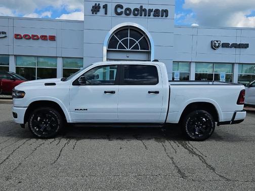 Bright White Clearcoat 2026 RAM 1500 Big Horn