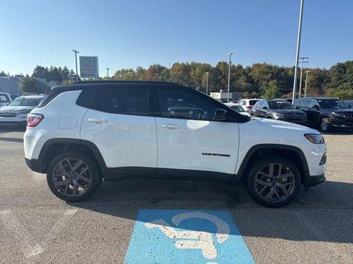 2026 Jeep Compass Limited Altitude