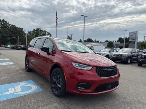 2026 Chrysler Pacifica Limited