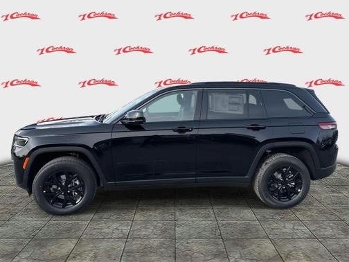 2026 Jeep Grand Cherokee Laredo