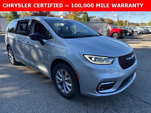 2024 Chrysler Pacifica Touring-L