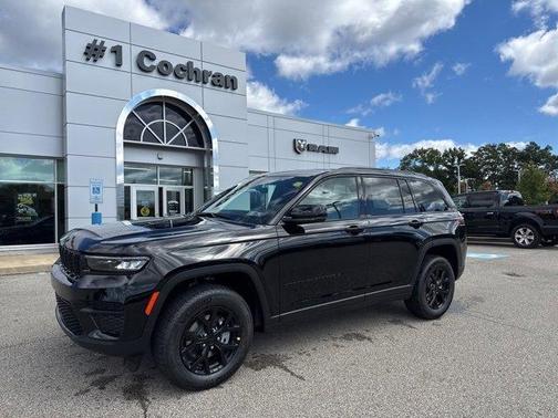 2025 Jeep Grand Cherokee Laredo