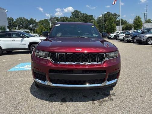 2025 Jeep Grand Cherokee L Laredo