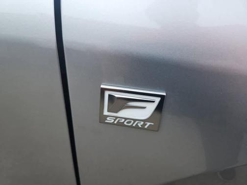 Iridium 2023 Lexus RX 350 F SPORT Handling