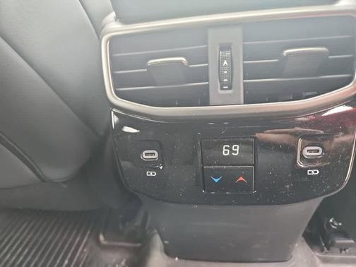 Iridium 2023 Lexus RX 350 F SPORT Handling