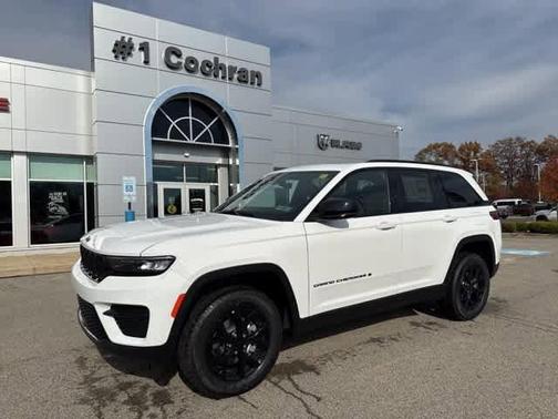 2025 Jeep Grand Cherokee Laredo