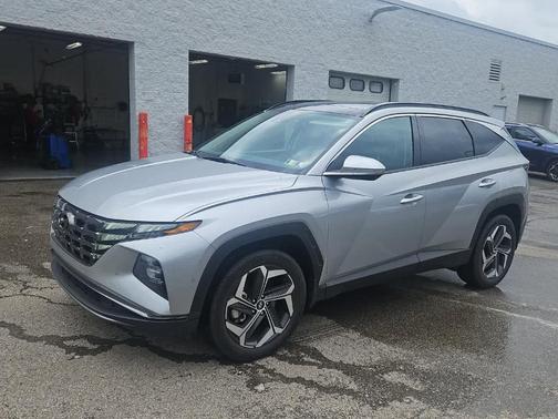Shimmering Silver 2023 Hyundai TUCSON Limited