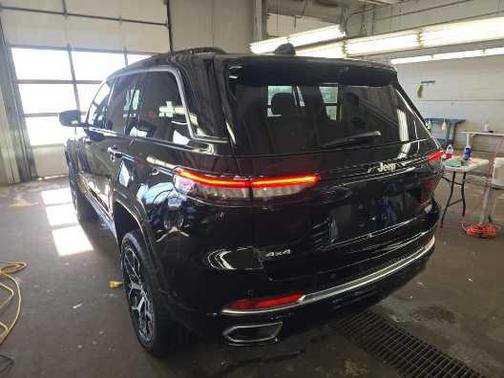 2024 Jeep Grand Cherokee Summit