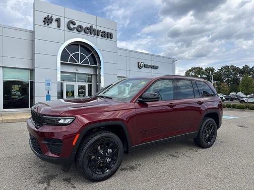 2025 Jeep Grand Cherokee Laredo
