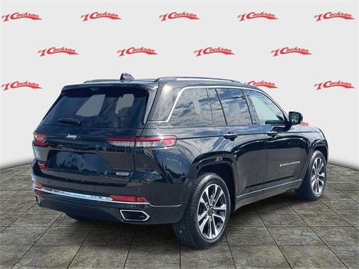2022 Jeep Grand Cherokee Overland