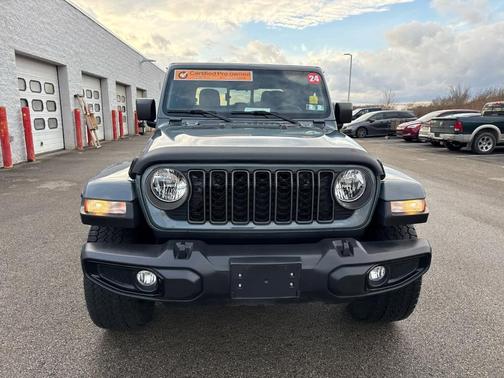 2024 Jeep Gladiator Nighthawk
