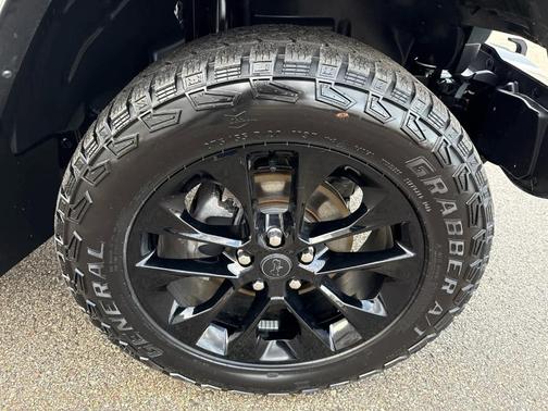 2024 Jeep Gladiator Nighthawk