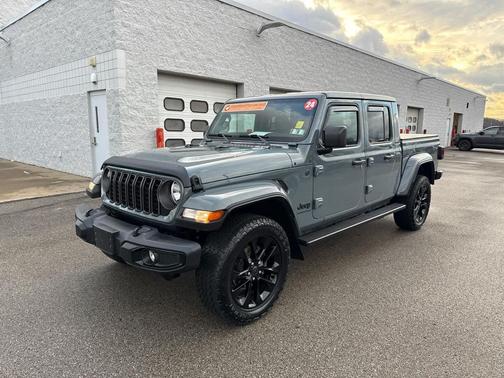2024 Jeep Gladiator Nighthawk