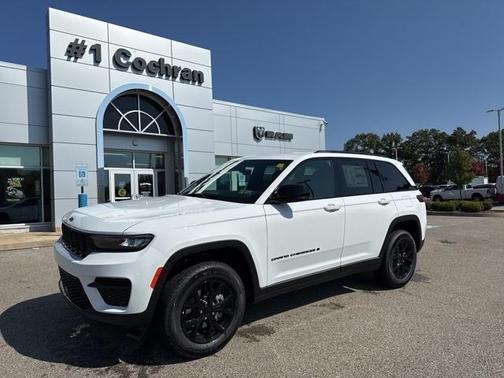 2025 Jeep Grand Cherokee Laredo