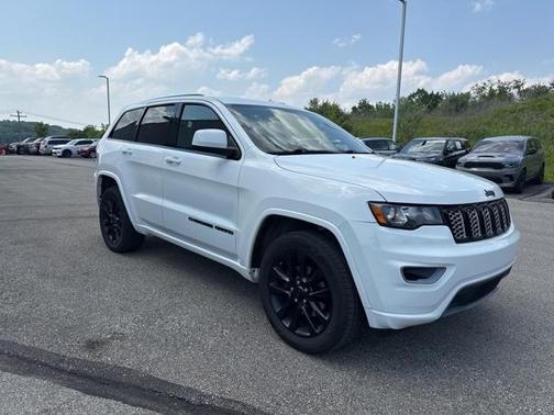 2017 Jeep Grand Cherokee Altitude