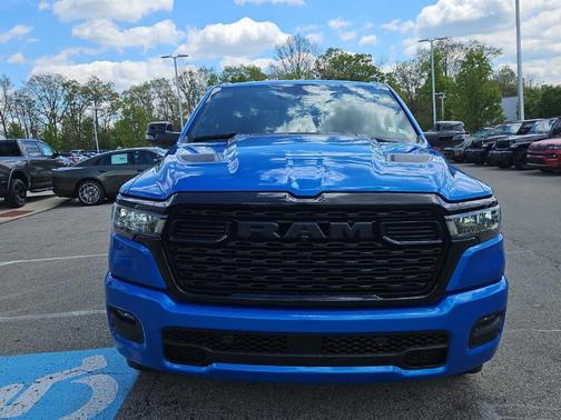 Hydro Blue Pearlcoat 2026 RAM 1500 Big Horn