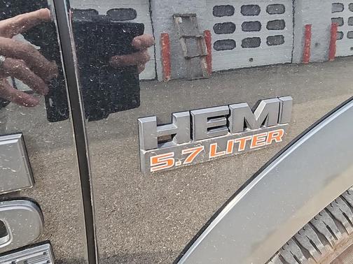 2024 RAM 1500 Classic SLT