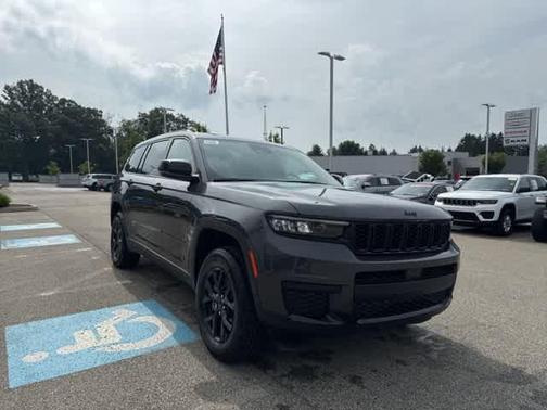 2025 Jeep Grand Cherokee L Laredo