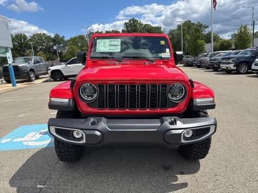 2025 Jeep Gladiator Sport