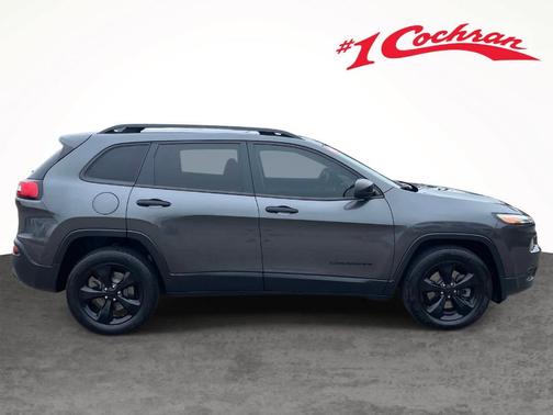 Granite Crystal Clearcoat Metallic 2016 Jeep Cherokee Altitude