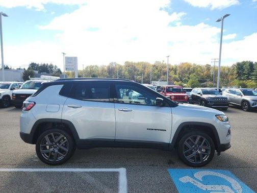2026 Jeep Compass Limited Altitude