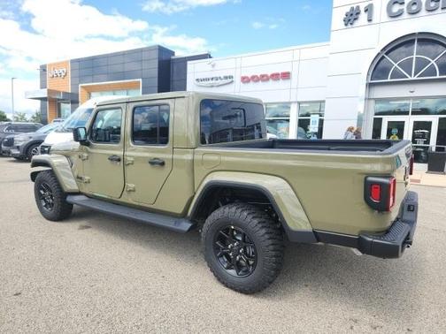 2025 Jeep Gladiator Sport