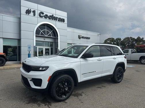 2025 Jeep Grand Cherokee Laredo