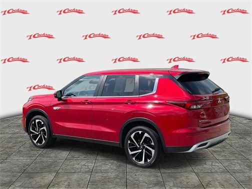 2024 Mitsubishi Outlander PHEV SE