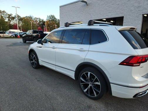 2022 Volkswagen Tiguan 2.0T SEL R-Line