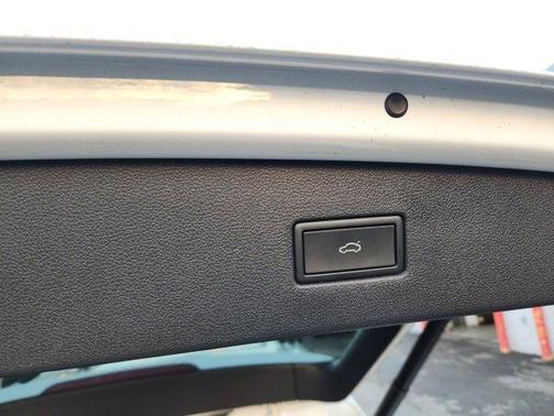 2022 Volkswagen Tiguan 2.0T SEL R-Line