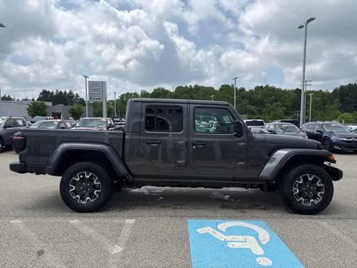 2025 Jeep Gladiator Sport