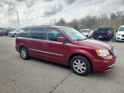 2011 Chrysler Town & Country Touring