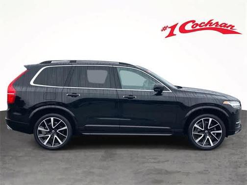 2018 Volvo XC90 T6 Momentum