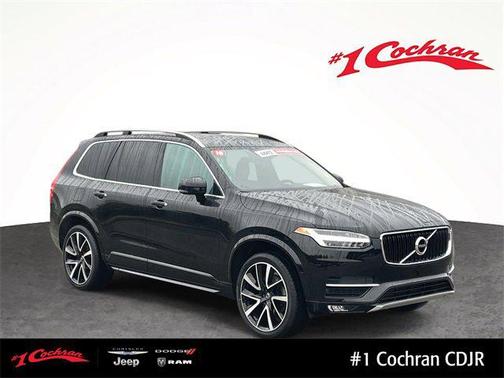 2018 Volvo XC90 T6 Momentum