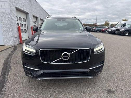 2018 Volvo XC90 T6 Momentum