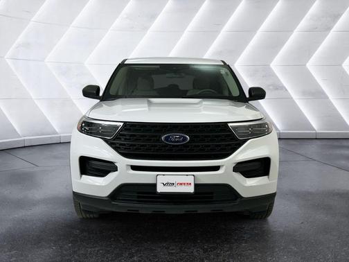 Oxford White 2023 Ford Explorer Base