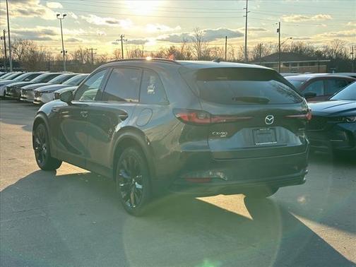 2025 Mazda CX-90 Premium