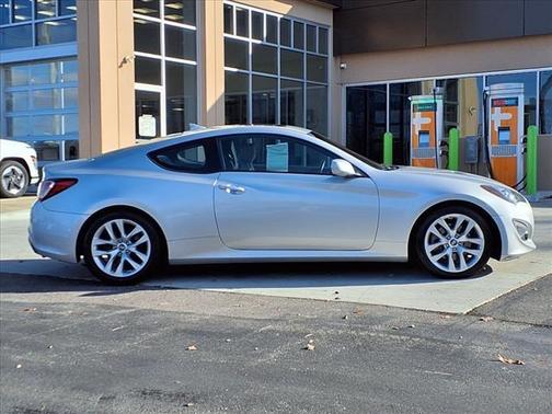 2014 Hyundai Genesis Coupe 2.0T Premium