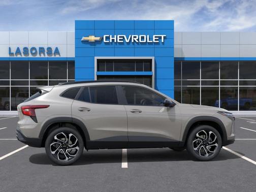 White Sand 2026 Chevrolet Trax 2RS