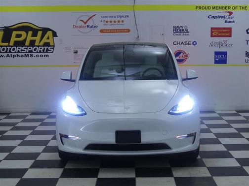 Pearl White Multi-Coat 2021 Tesla Model Y Long Range Dual Motor All-Wheel Drive