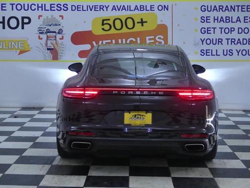 2018 Porsche Panamera 4