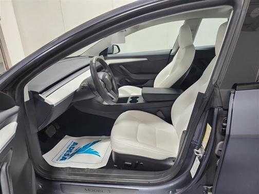 2023 Tesla Model 3 Standard Range Plus