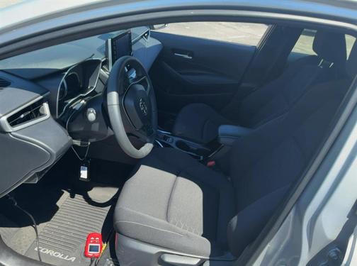 Silver 2022 Toyota Corolla SE